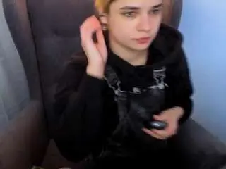 Ginadawson  live sex cam