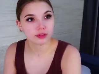 Maviscunanan  live sex cam