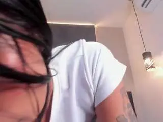 Soofiiass  live sex cam