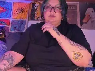 Bananasquirtt  live sex cam