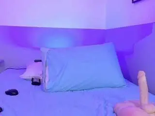 Cutepetitee  live sex cam