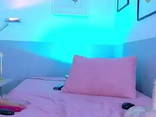 Cutepetitee  live sex cam