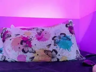 Cutepetitee  live sex cam