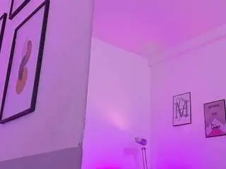 Cutepetitee  live sex cam