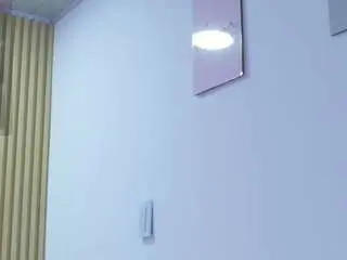 Cutepetitee  live sex cam
