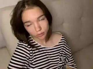 Gwendawanders  live sex cam