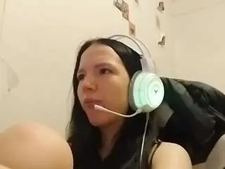 Gwendawanders  live sex cam