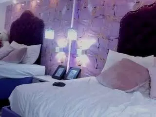 Lunabloomm  live sex cam