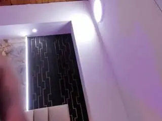 Lunabloomm  live sex cam