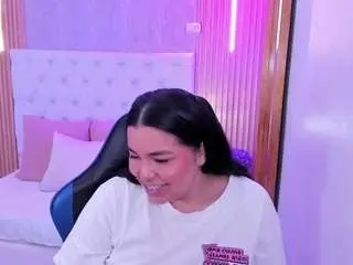 Lunabloomm  live sex cam