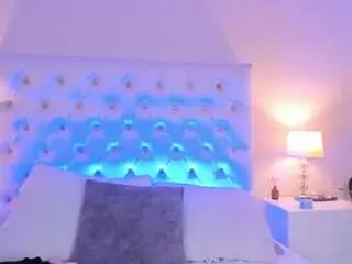 Scarlett-bunnyy  live sex cam