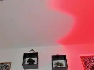 Sharonsmiith1  live sex cam