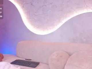 Sweet-arii  live sex cam