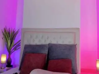 Sweet-arii  live sex cam