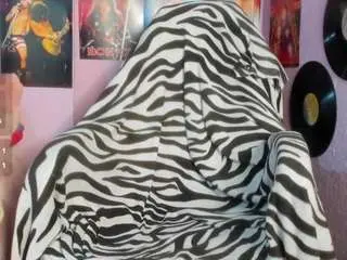 Akira-bulma  live sex cam