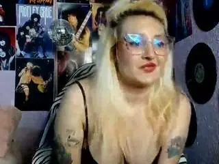 Akira-bulma  live sex cam