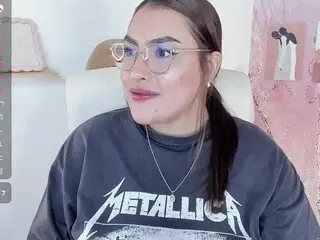 Malley-adams  live sex cam