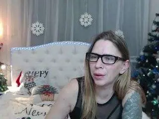 Tessadaybreak  live sex cam