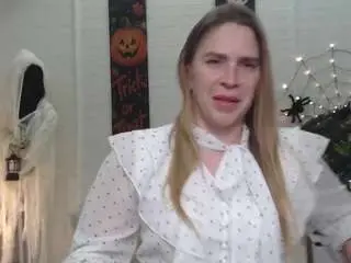 Tessadaybreak  live sex cam