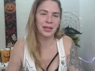 Tessadaybreak  live sex cam