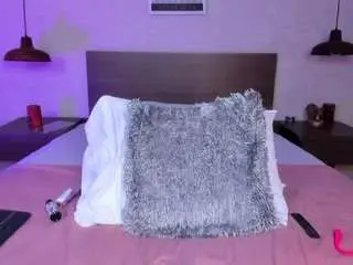 Cloehill-1  live sex cam