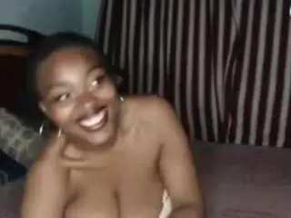 Honeycaramelo  live sex cam