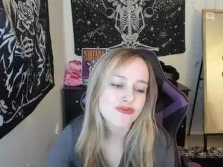 Lunalovelyy  live sex cam