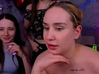 Bella-dorn  live sex cam