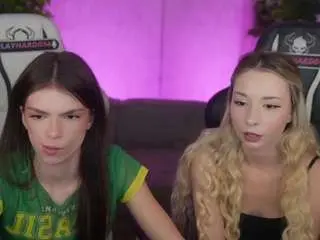 Emmarose69  live sex cam