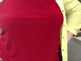 Flirtyadele  live sex cam