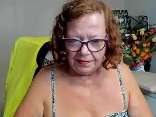 Flirtyadele  live sex cam