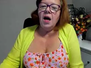 Flirtyadele  live sex cam