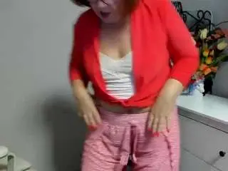 Flirtyadele  live sex cam