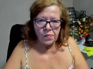 Flirtyadele  live sex cam