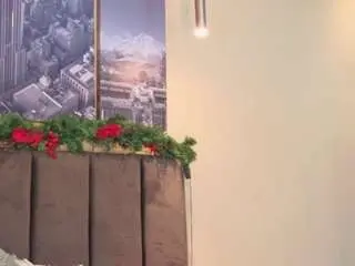 Helenacole  live sex cam