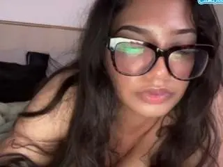 Icyalexandra  live sex cam