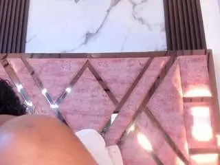 Kandyy-brown  live sex cam