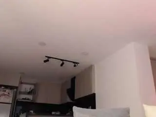 Magic-varenka  live sex cam