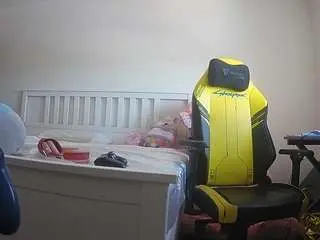 Voyeurcam-sexy-little-ana-01  live sex cam