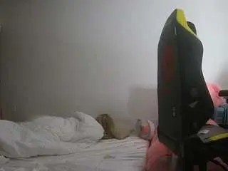 Voyeurcam-sexy-little-ana-01  live sex cam