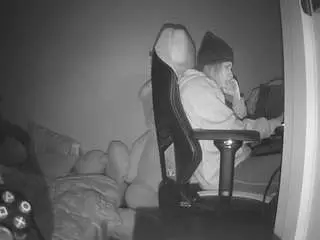 Voyeurcam-sexy-little-ana-01  live sex cam