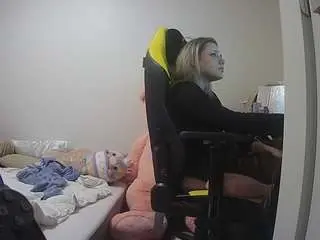 Voyeurcam-sexy-little-ana-01  live sex cam