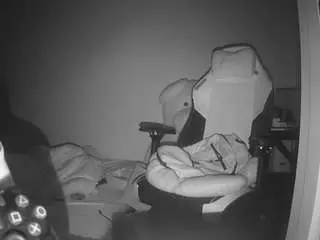 Voyeurcam-sexy-little-ana-01  live sex cam