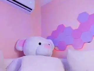 Megan-charles  live sex cam