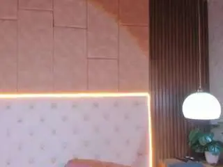 Megan-charles  live sex cam