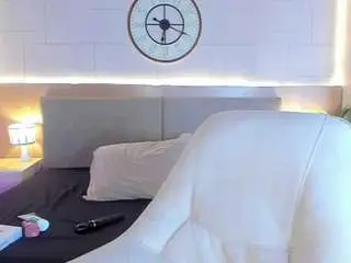 Megan-charles  live sex cam