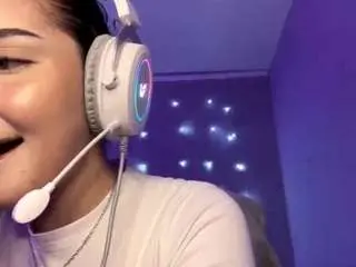 Yeevanwagenen  live sex cam