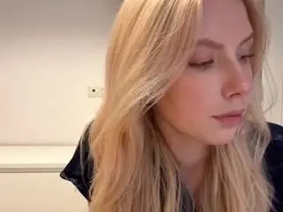 Amieetanimoto  live sex cam