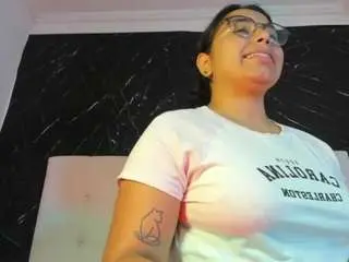 Aurora-summer  live sex cam