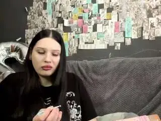 Jenettekeens  live sex cam